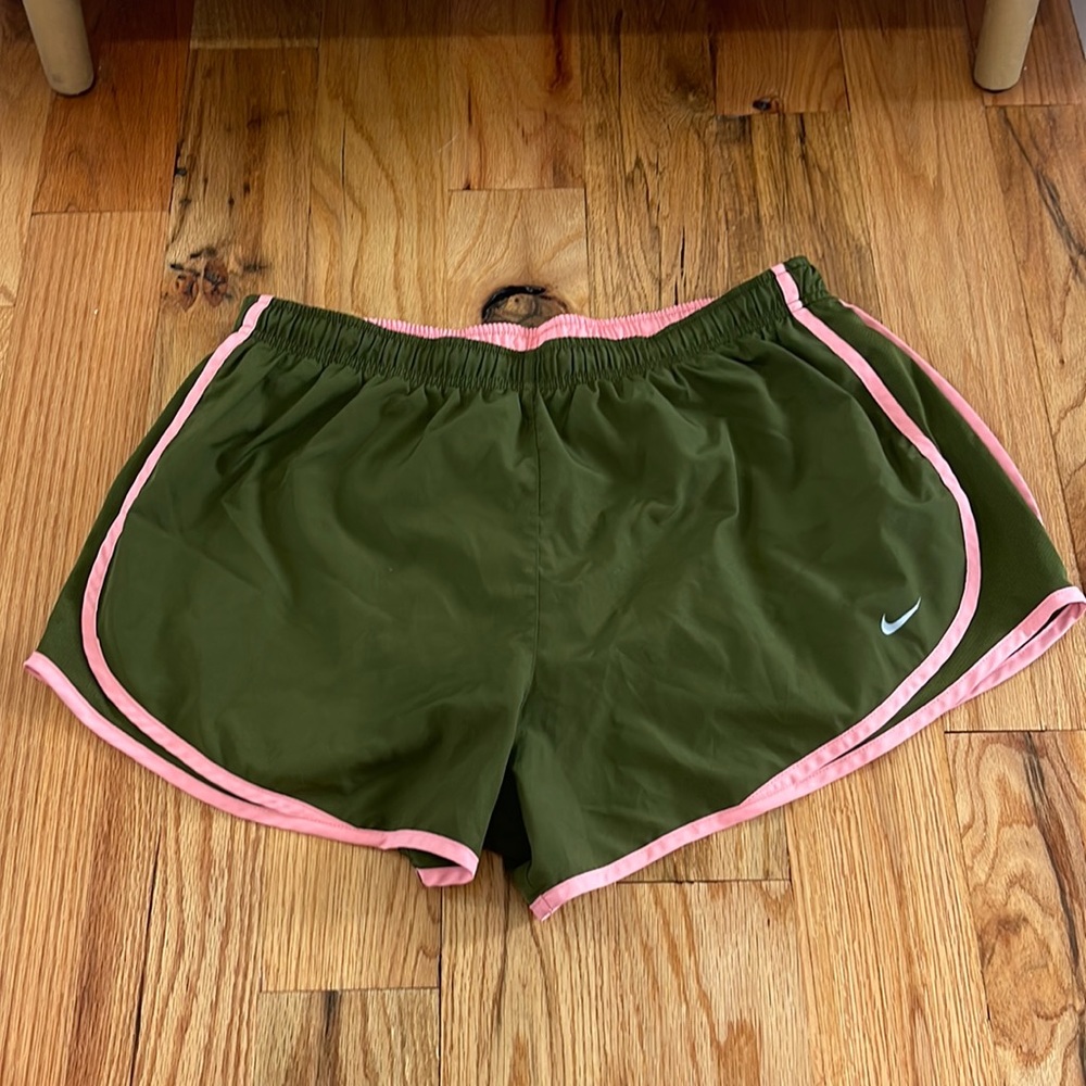 Nike Plus Size Olive Green and Light Pink Tempo Short